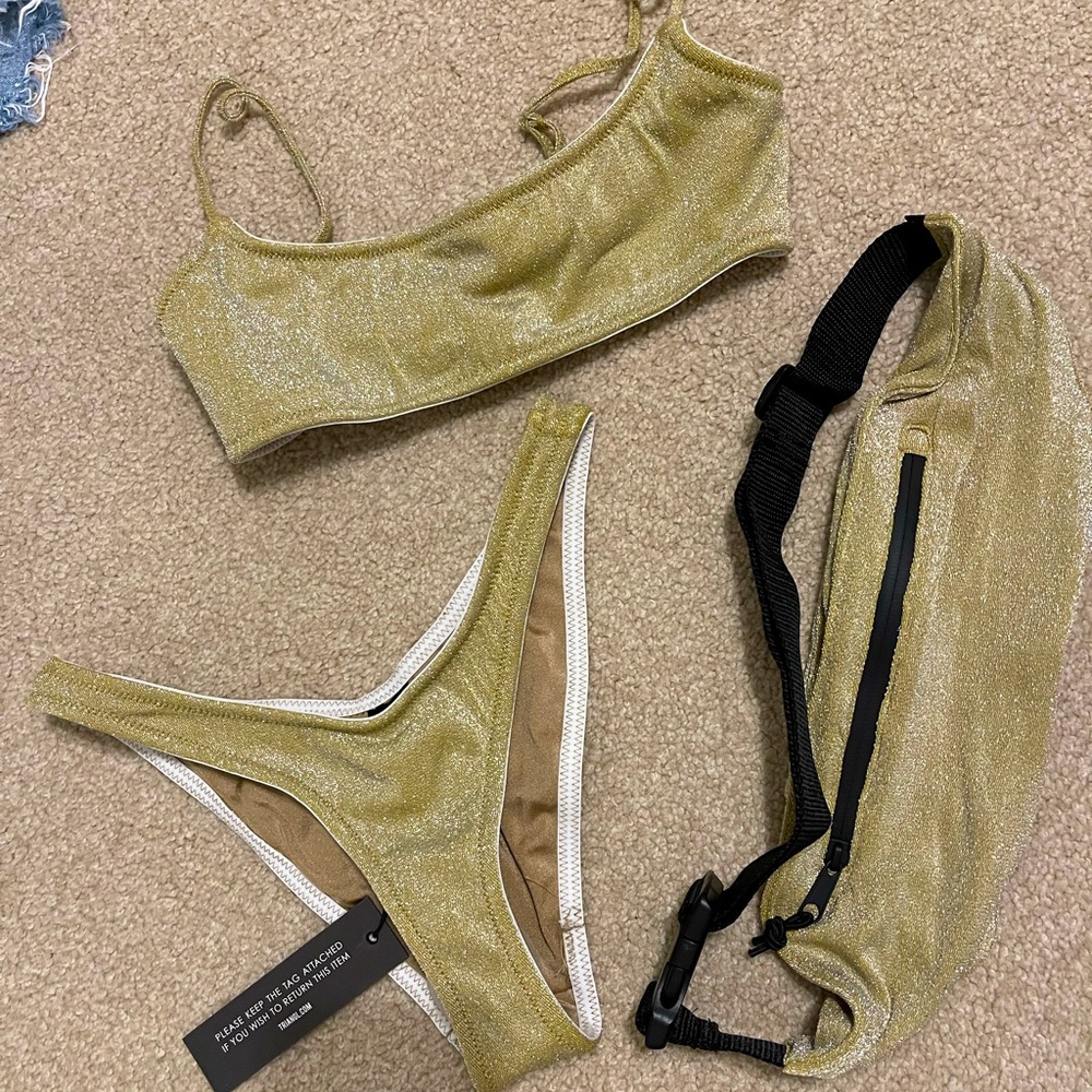 Triangl Bikinis Mica Set. Size S. Never worn.